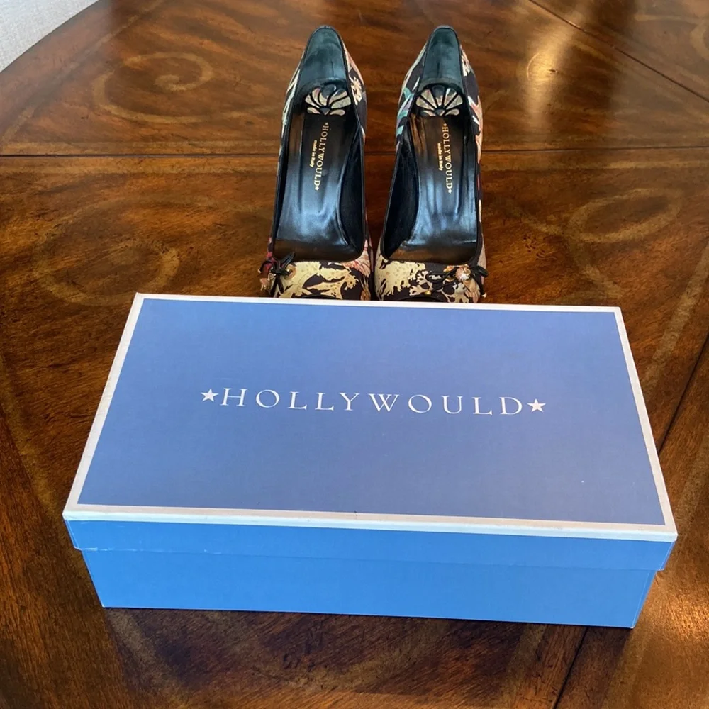 Hollywould Open Toe Heels - Like New - Picture 6 of 9